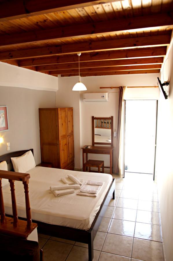 Hotel Madares Loutro Exteriér fotografie