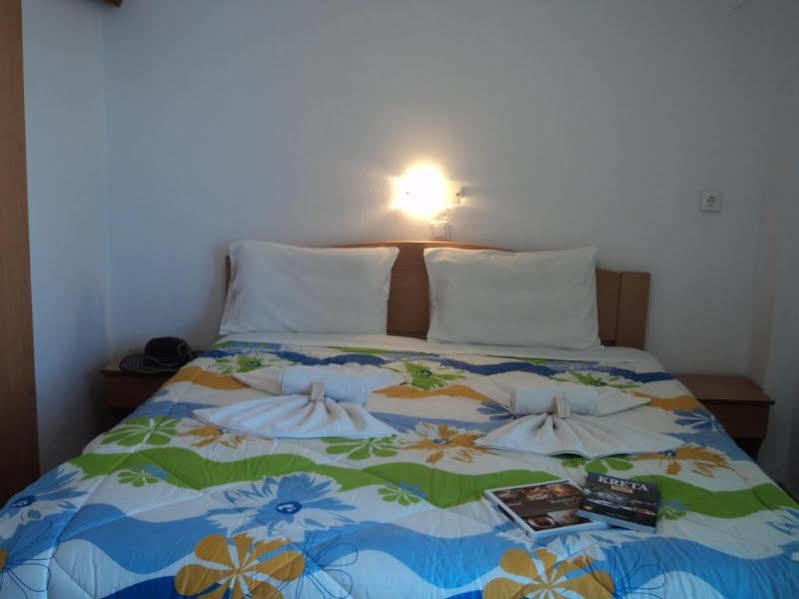 Hotel Madares Loutro Exteriér fotografie